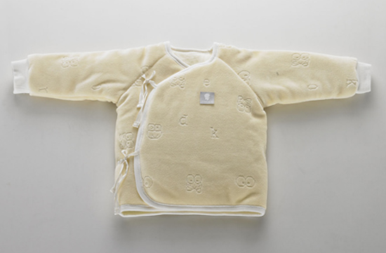 卓兒寶寶和尚衣