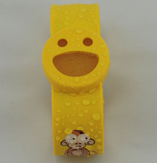 BUGOUT笑臉啪啪圈驅蚊手環黃色