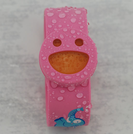 BUGOUT笑臉啪啪圈驅蚊手環粉色