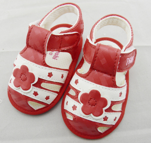 ��ʹ֮�뽛��С���냺Ь�tɫ