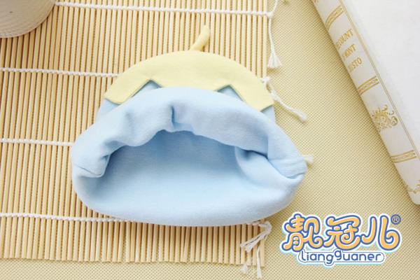 靚冠兒嬰幼兒草莓帽子細節展示