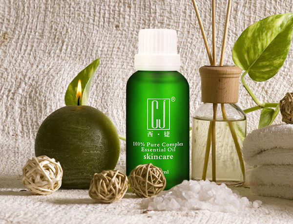 西婕嫩顏調理精油3.jpg 西婕嫩顏調理精油3.jpg