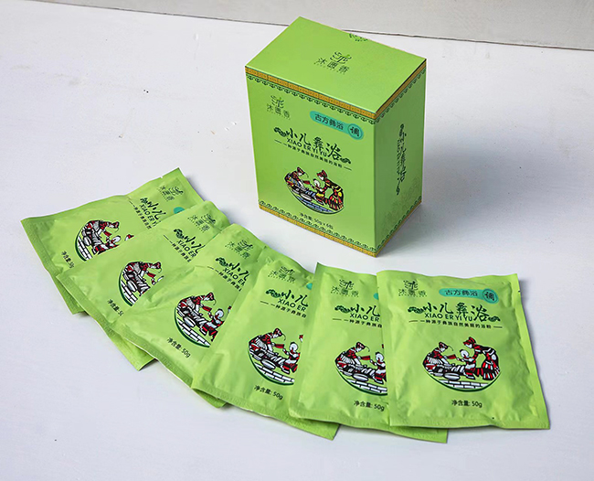  ��T��С����ԡ