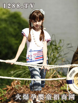 Сë�x�����b��܊ϵ�ЈA�IŮ�b