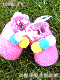 ��(��i)�����ɫ�ֹ�����Ь