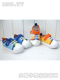 ͯ�ľ��Sɫ����ħ�g�N����Ь