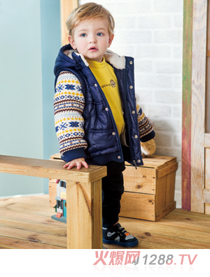 �������{ɫ��ů���R��