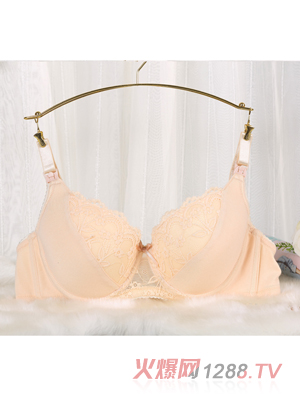 Ԫ����������520�ٽzȫ�޲�����£����S��